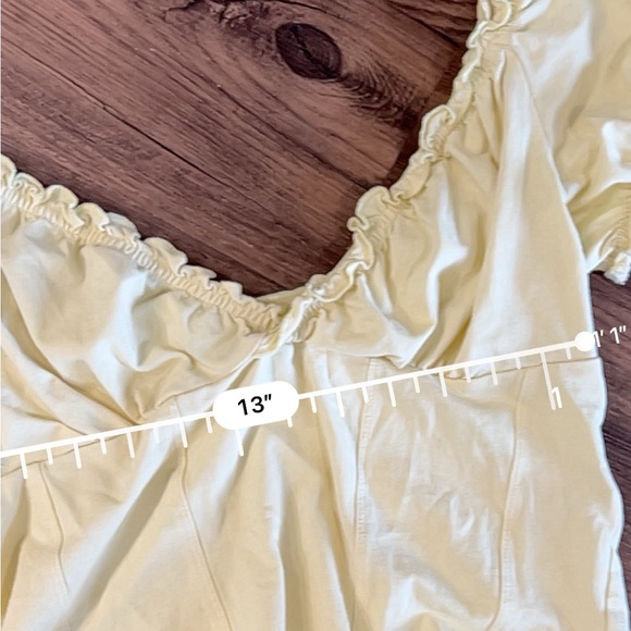 Topshop pastel light yellow cropped ruffle sleeve top - Picture 2 of 4